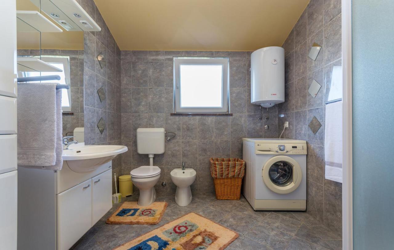 Apartman Stela โปเรช ภายนอก รูปภาพ